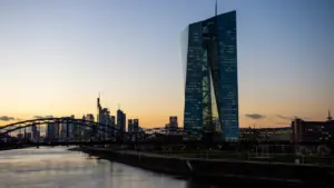 ECB rugsėjo sprendimas: ką tai reikštų būsto paskoloms?