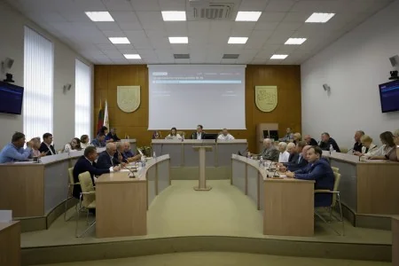 Kas keisis Raseiniuose: tarybos sprendimai dėl būsto ir mokyklų