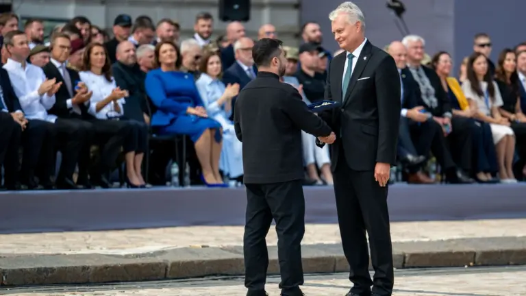 Nausėda: Kyjive gautas ordinas priklauso Lietuvos žmonėms