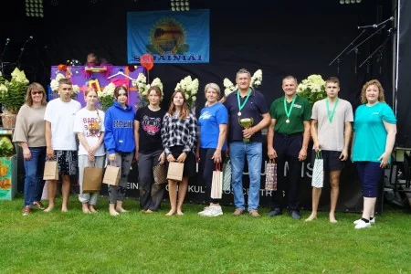 Raseinių krašte Sujainiai subūrė kaimynus 465-mečiui