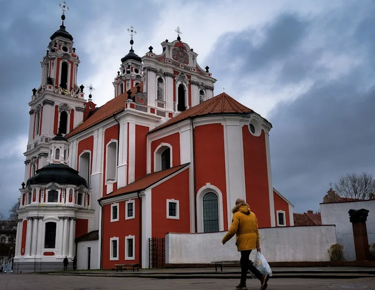Sekmadienio vakaras Vilniuje: trys planai pagal orą