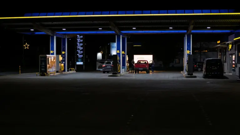 Kiek kainuoja kelionė automobiliu: kuro išlaidų skaičiavimas