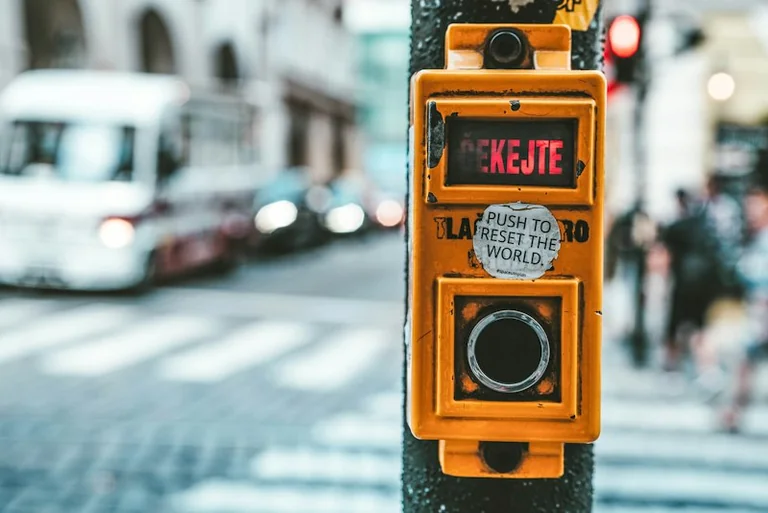 Perspėjimai Lietuvoje: kaip juos gauti ir ką daryti
