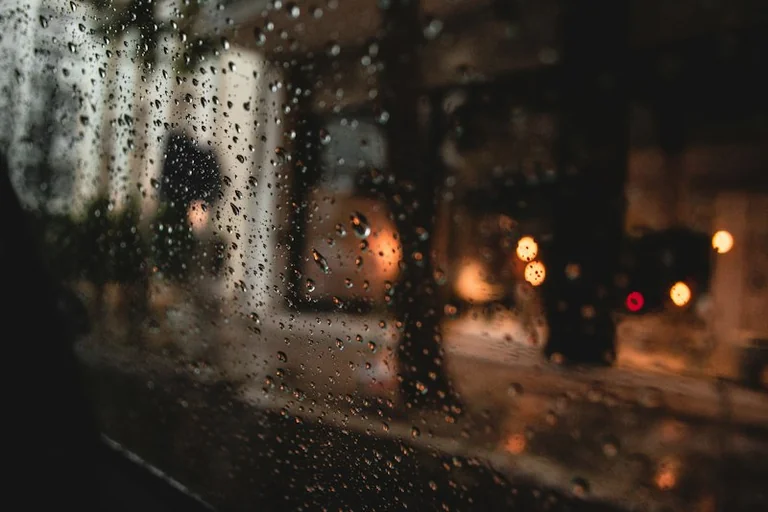 Sapnuoti lietų: emocijų ir pokyčių ženklai